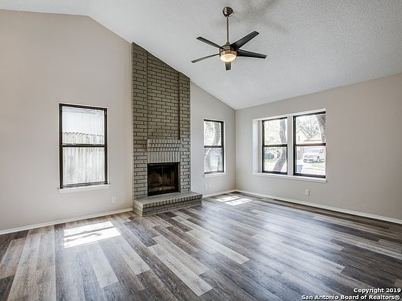 3rd image of 7330 Pebblewood