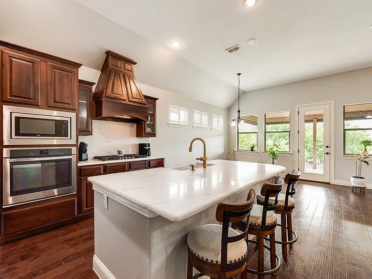 2112 Benjamin Creek Dr — Photo 25
