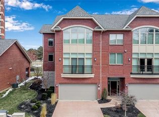 51 Ojibwa Cir, Buffalo, NY 14202