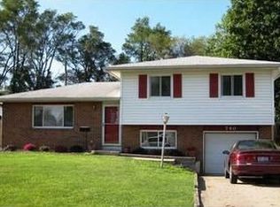 740 Amwell Rd N, Columbus, OH 43207