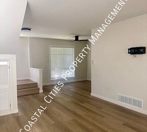 4th image of 12100 Montecito Rd #1