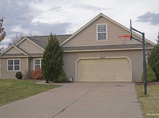 10699 Antelope Dr, Zeeland, MI 49464