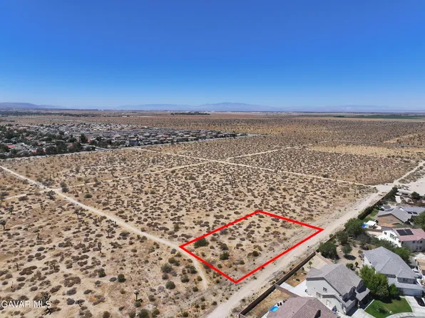 Vic Ave N #R, Palmdale, CA 93591