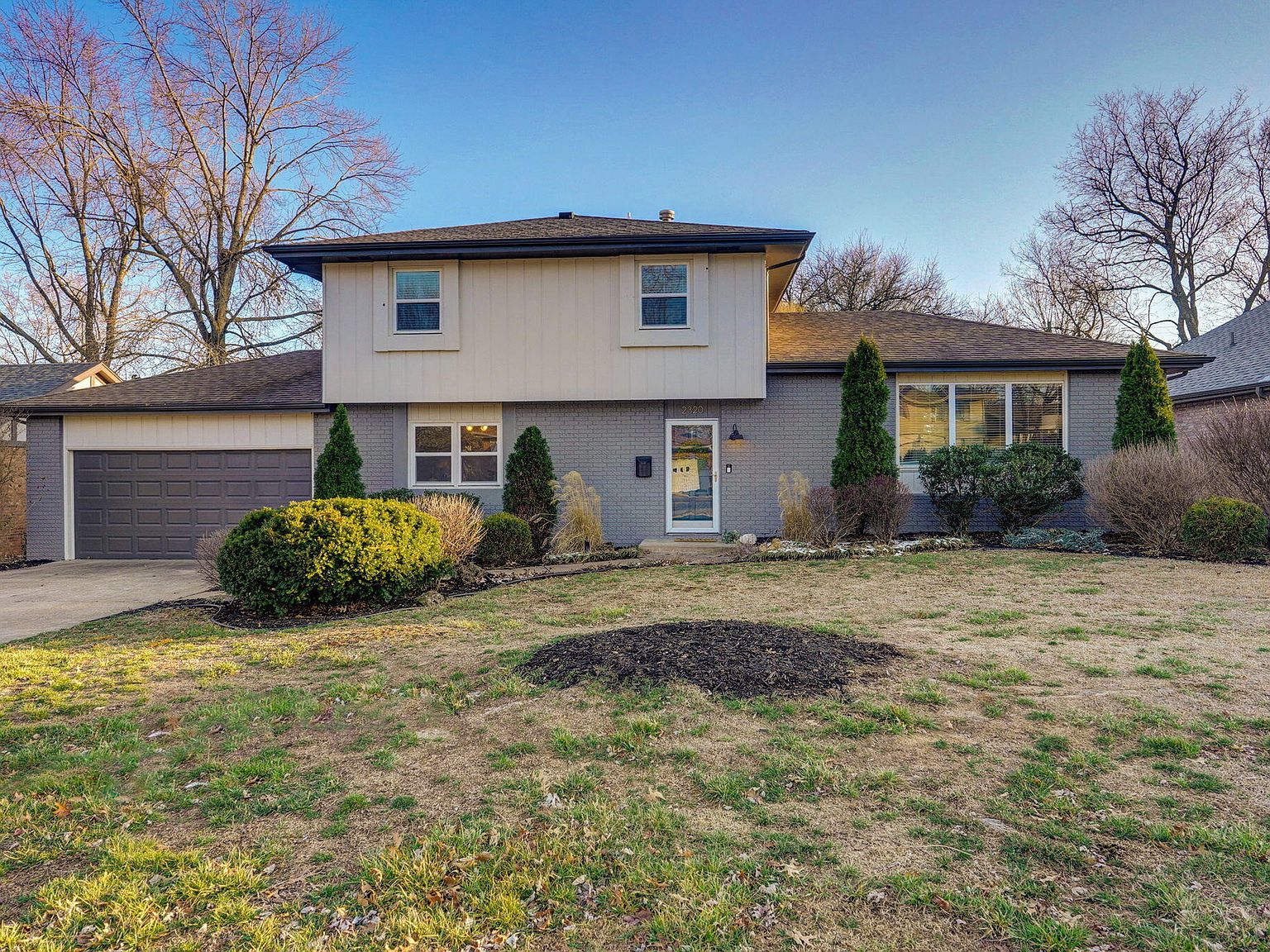 2320 E Raynell Street, Springfield, MO 65804 | Zillow