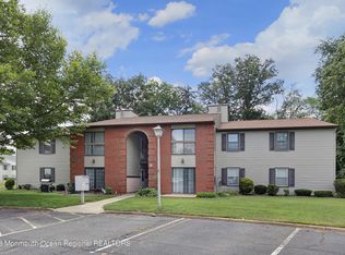 11-7 Phoenix Ct, Freehold, NJ 07728