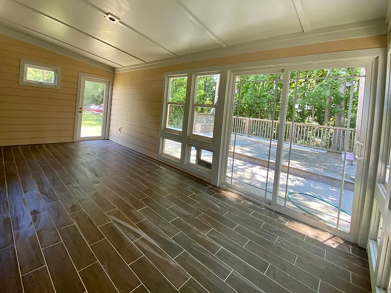 105 Mamie Ct — Photo 7