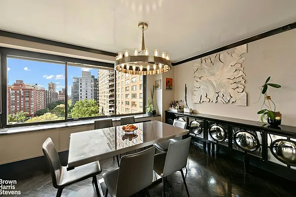 Dining area, photo 1