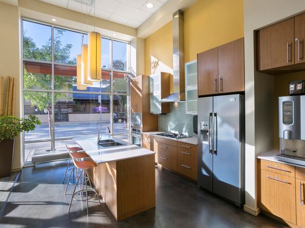 1956 Lawrence St APT 516