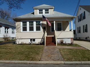 45 Peckham Ave, North Providence, RI 02908