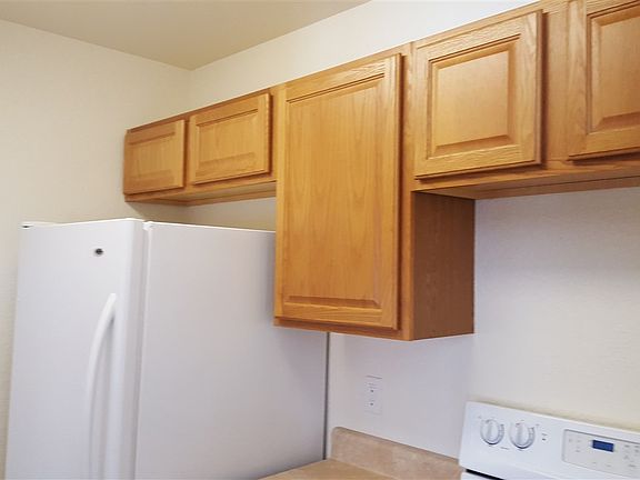 4th image of 1412 Stone Ln APT 407
