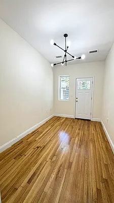 Rented by Yaffa Realty LLC | media 17