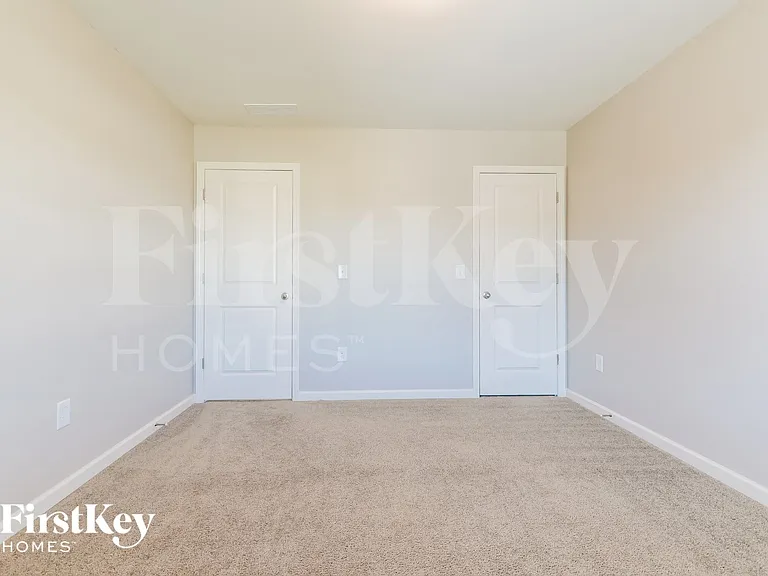 115 Bennett Ct — Photo 10