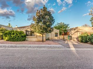 1608 Hollyberry Dr NE, Rio Rancho, NM 87144