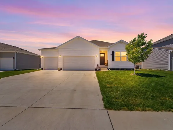 1012 Dee St SE, Bondurant, IA 50035