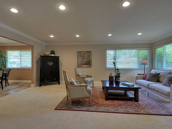 3rd image of 571 Cypress St