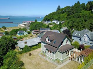 502 37th St, Astoria, OR 97103