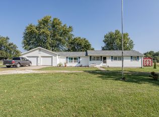 1411 E 490th Rd, Bolivar, MO 65613