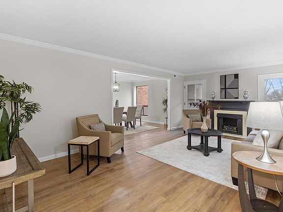 4th image of 550 Coeur De Royale Dr APT 205