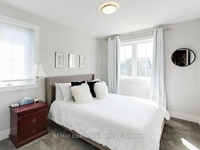 212 Courtland St — Photo 24
