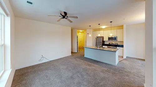 Floor plan 411-210