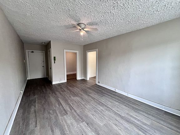 3rd image of 277 Curry Ave Unit 9