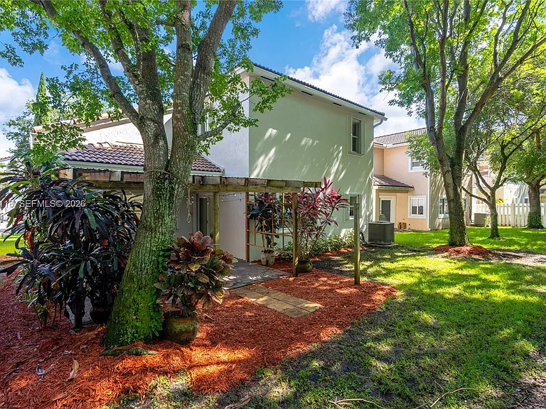7482 NW 21st Ct — Photo 36