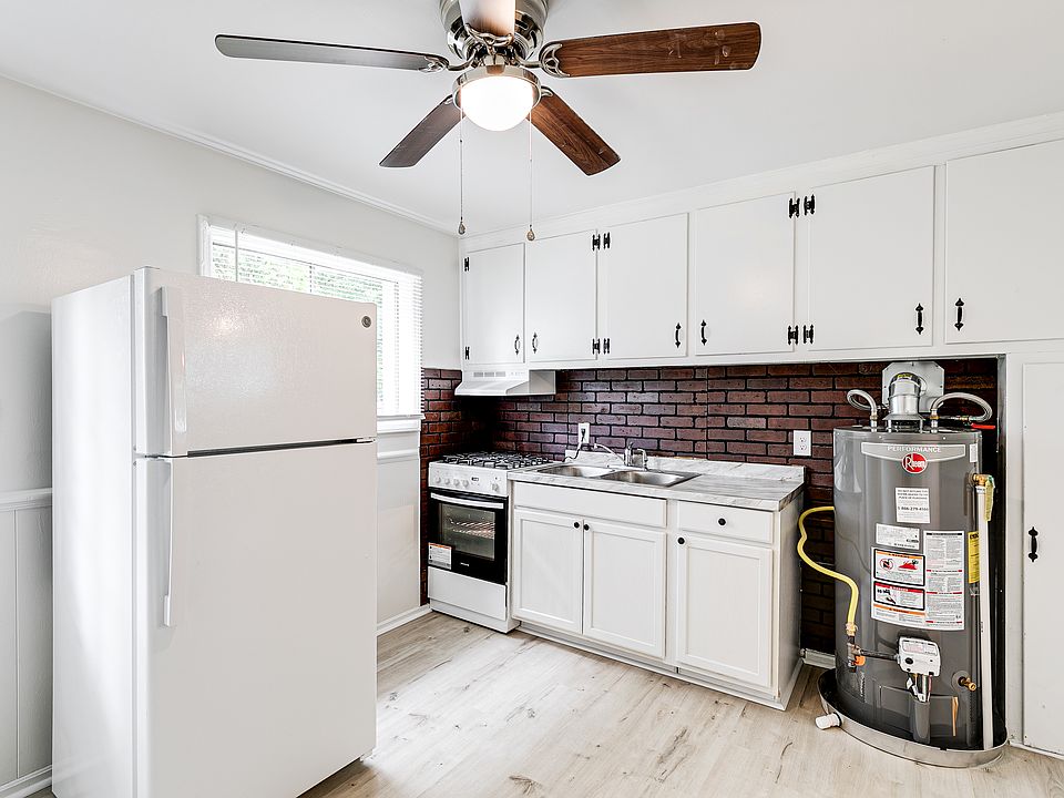 1st image of 3211 Utah Pl #B