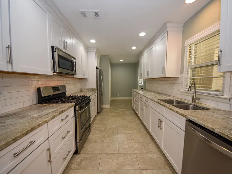 5156 Princeton Rd — Photo 7