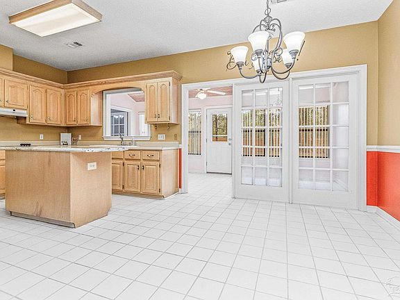 3rd image of 2701 Woodbreeze Dr