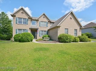 2044 Conde Ct, Batavia, IL 60510