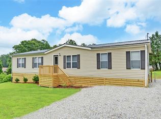 201 Airline Goldmine Rd, Bowersville, GA 30516