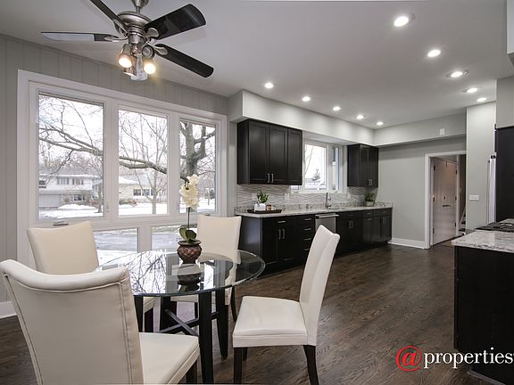 Kitchen / Breakfast Room