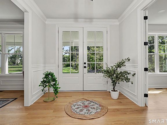 3rd image of 275 Vista View Drive