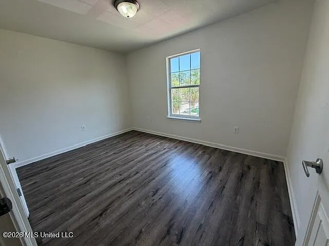 716 Layton Dr — Photo 11
