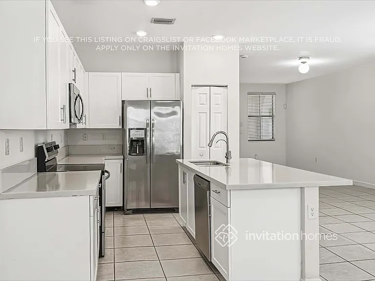3407 W 109th Pl — Photo 10