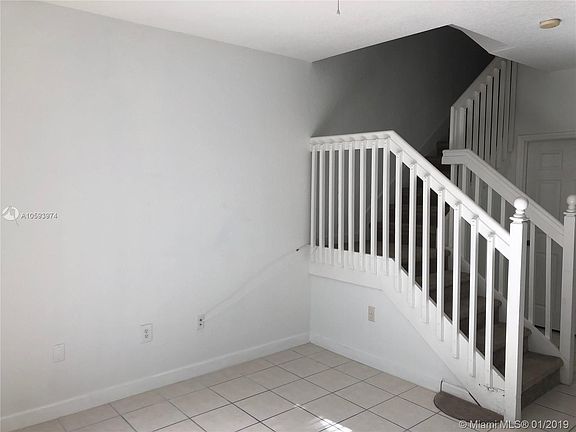 4th image of 11610 NW 76th Ter