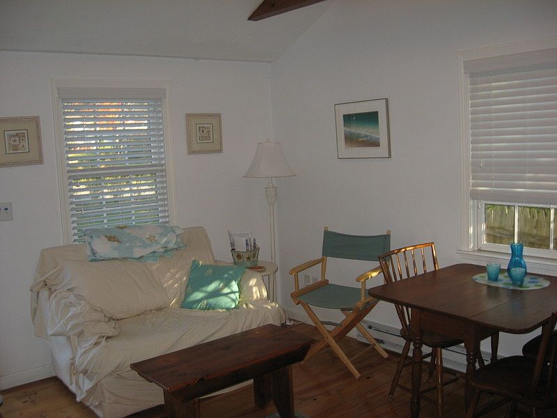 2nd image of 389 Stony Hill Rd