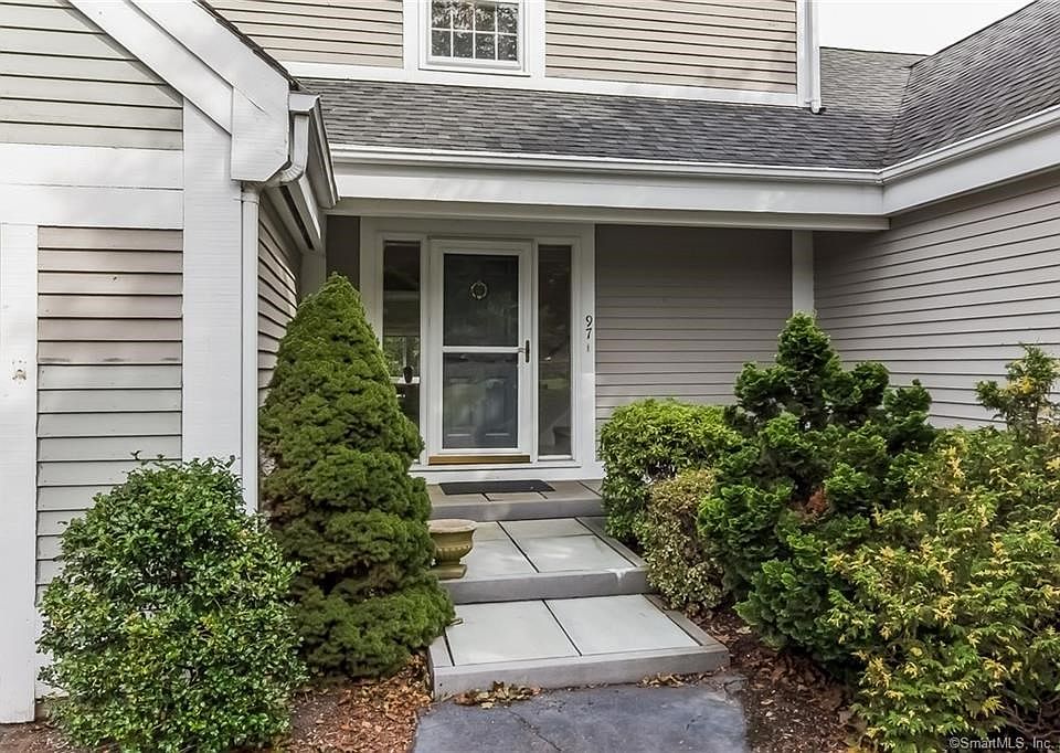 Private entrance to Townhouse.