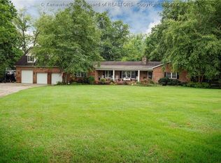 141 Maplewood Ests, Scott Depot, WV 25560