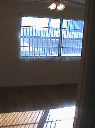 2nd image of 1750 E Cherry St
