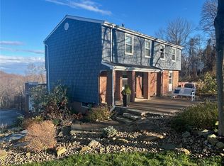 2386 Wharrey Dr, Sewickley, PA 15143