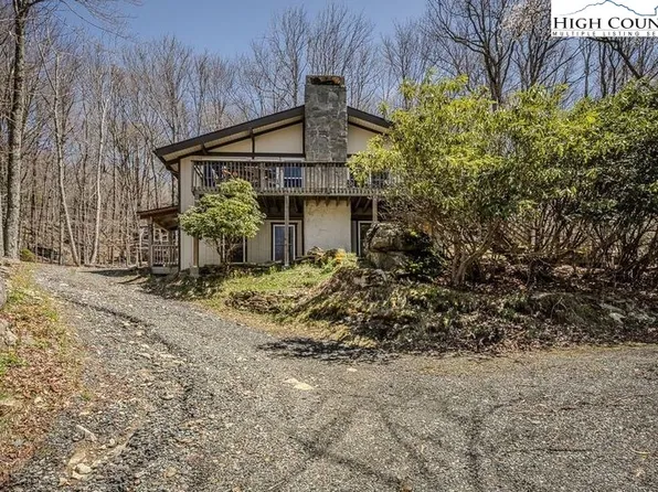 320 Charter Hills Road, Beech Mountain, NC 28604