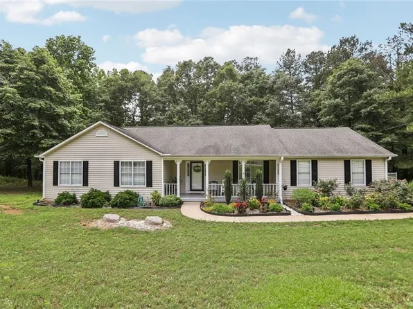 105 Laney Ct, McDonough, GA 30252
