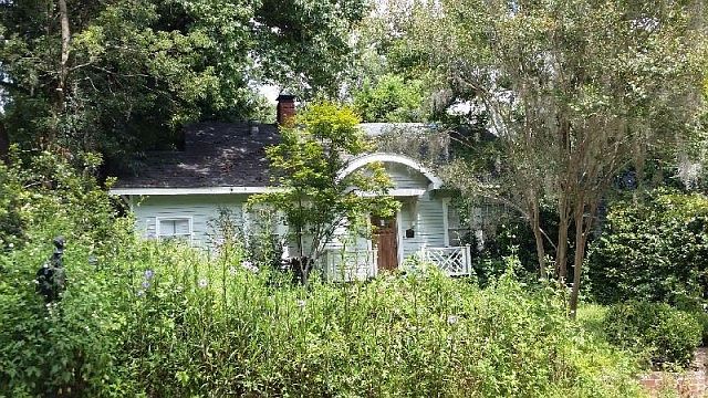 1st image of 530 McDaniel St