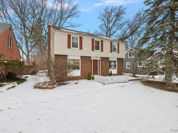 1012 W Twelve Mile Rd, Royal Oak, MI 48073