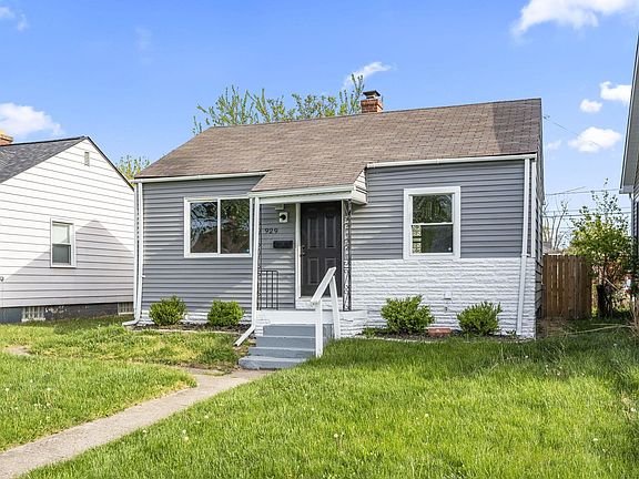 3rd image of 926 E 19th Ave