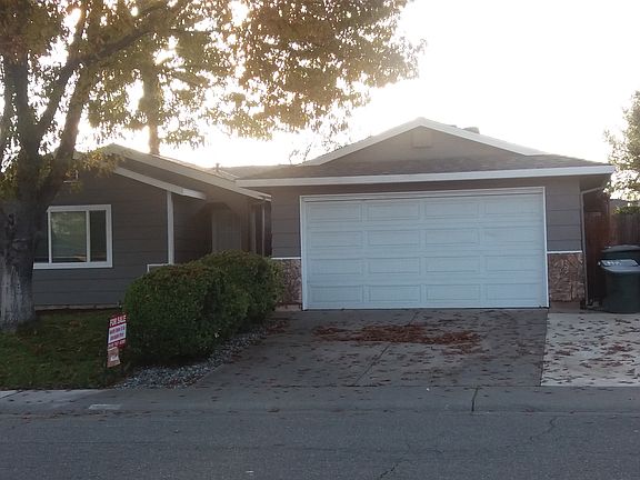 2nd image of 7880 Sunrise Greens Dr