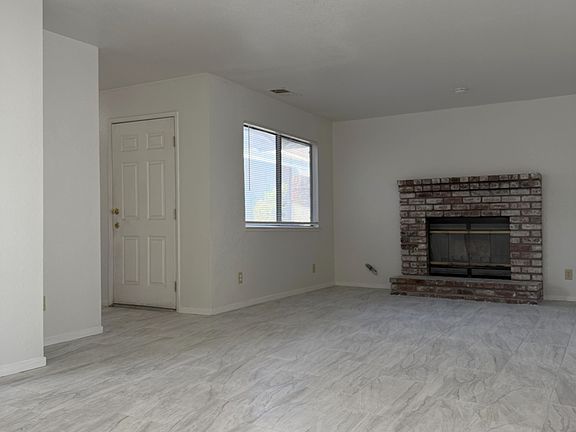 5th image of 1338 Loughborough Dr