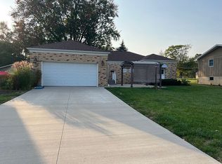 1050 N Academy St, Galesburg, IL 61401