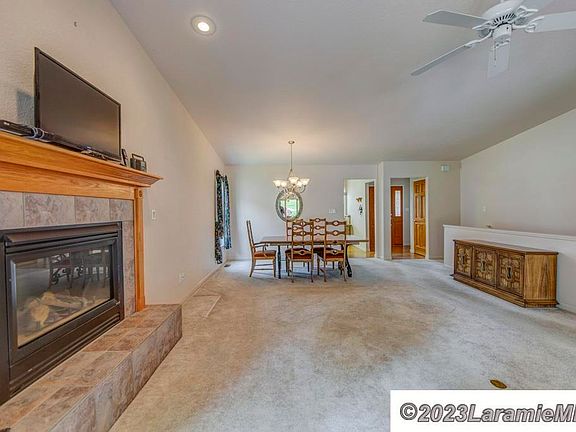 5th image of 2814 Leslie Ct